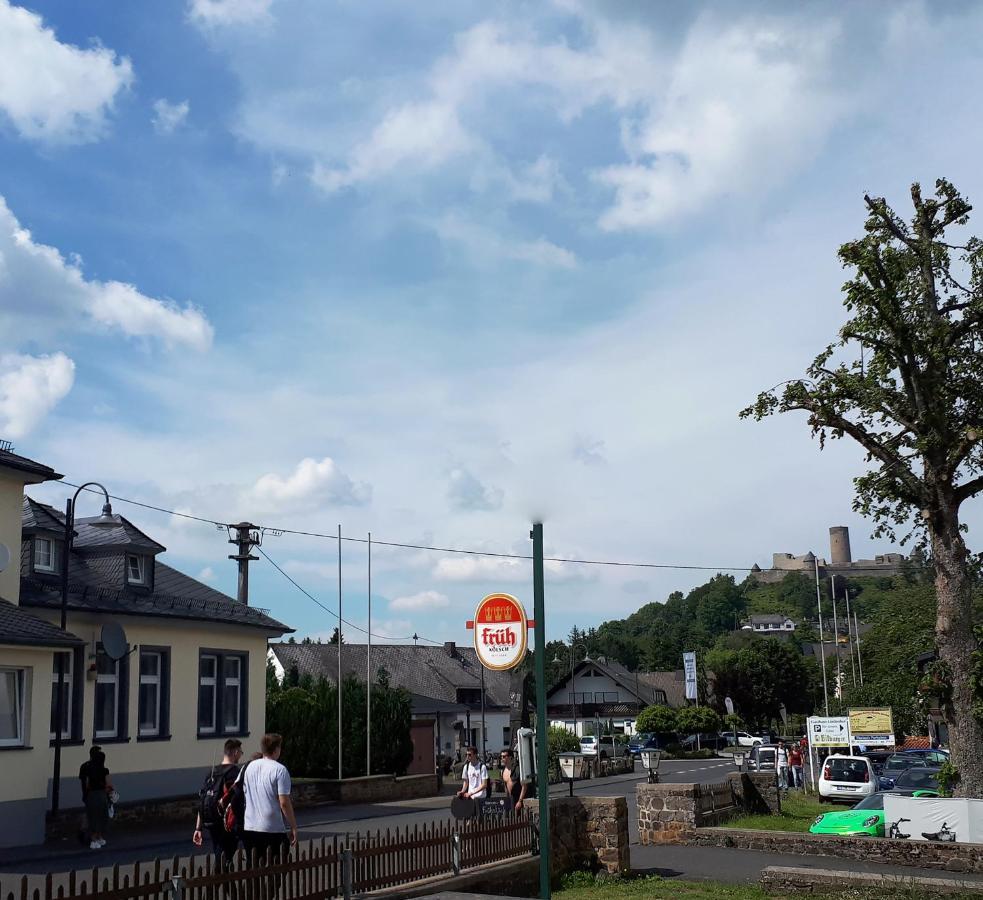 Hotel Df Am Ring Nuerburg Esterno foto