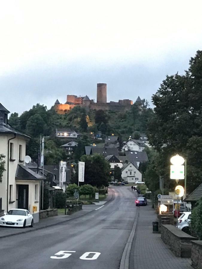 Hotel Df Am Ring Nuerburg Esterno foto