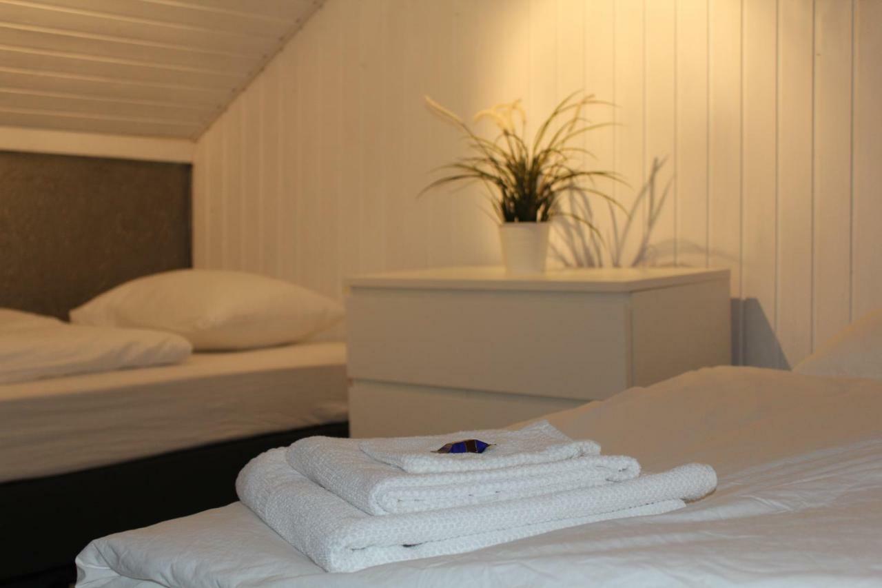 Hotel Df Am Ring Nuerburg Esterno foto