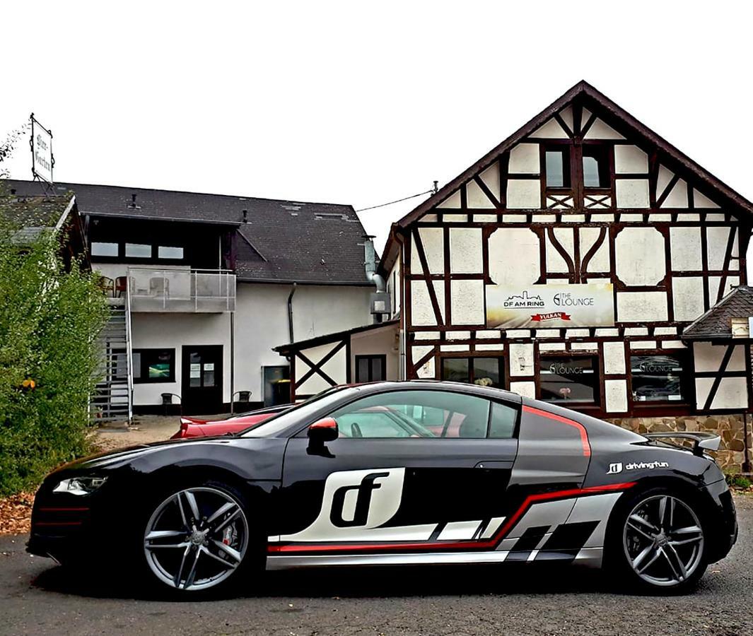 Hotel Df Am Ring Nuerburg Esterno foto